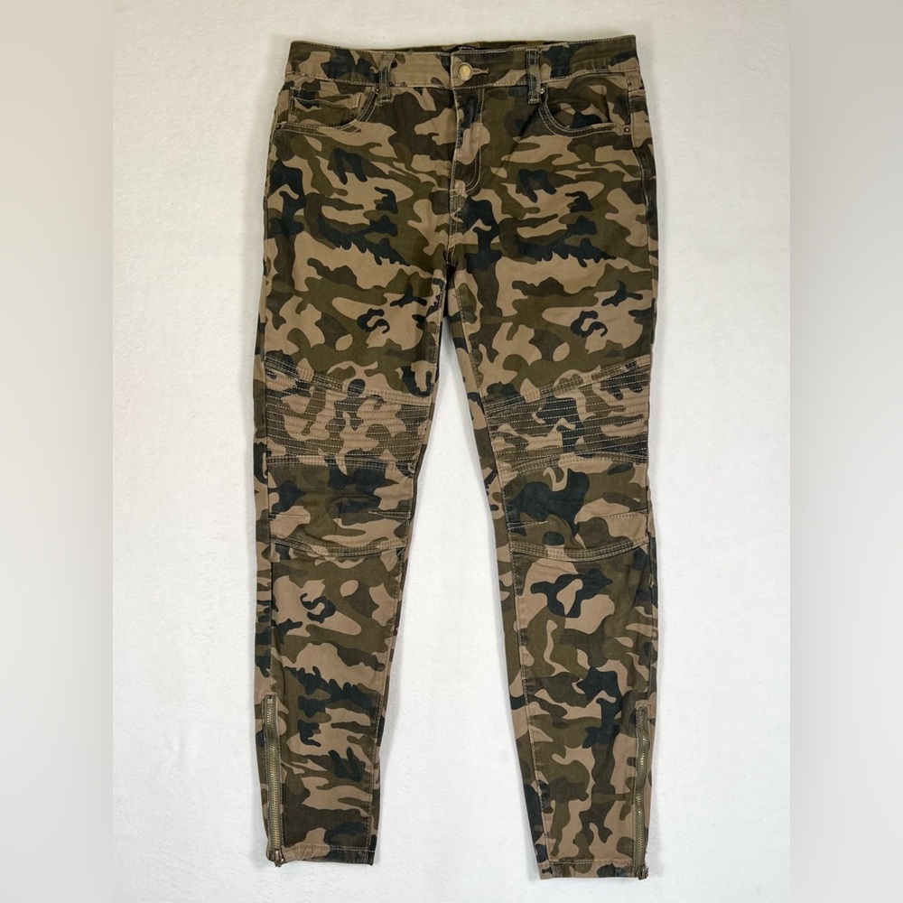 FOREVER 21 Women’s Moto Camo Stretch Zipper Ankle Pants 29 Streetwear Camouflage
